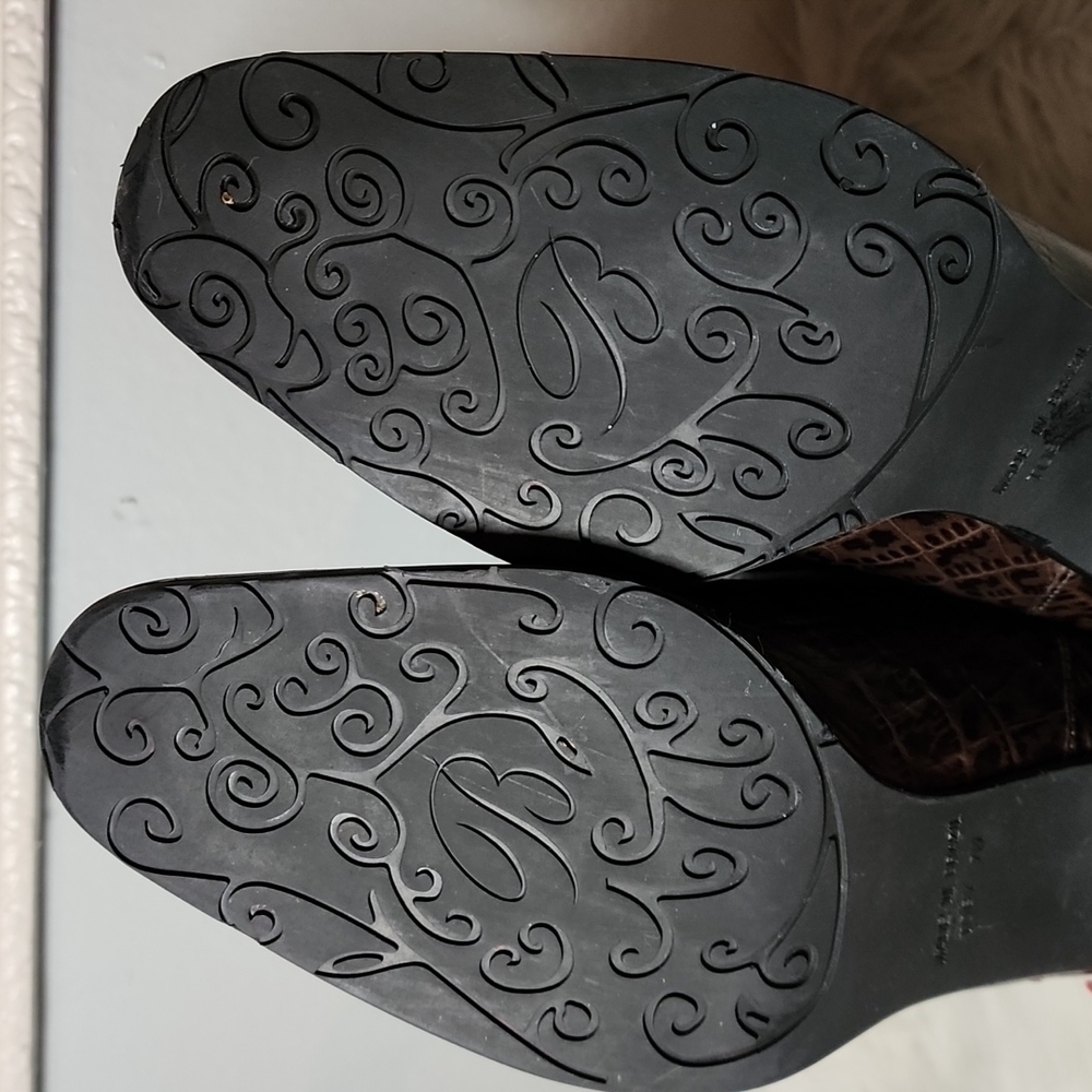 BRIGHTON TOBY BOOTS - Picture 14 of 17